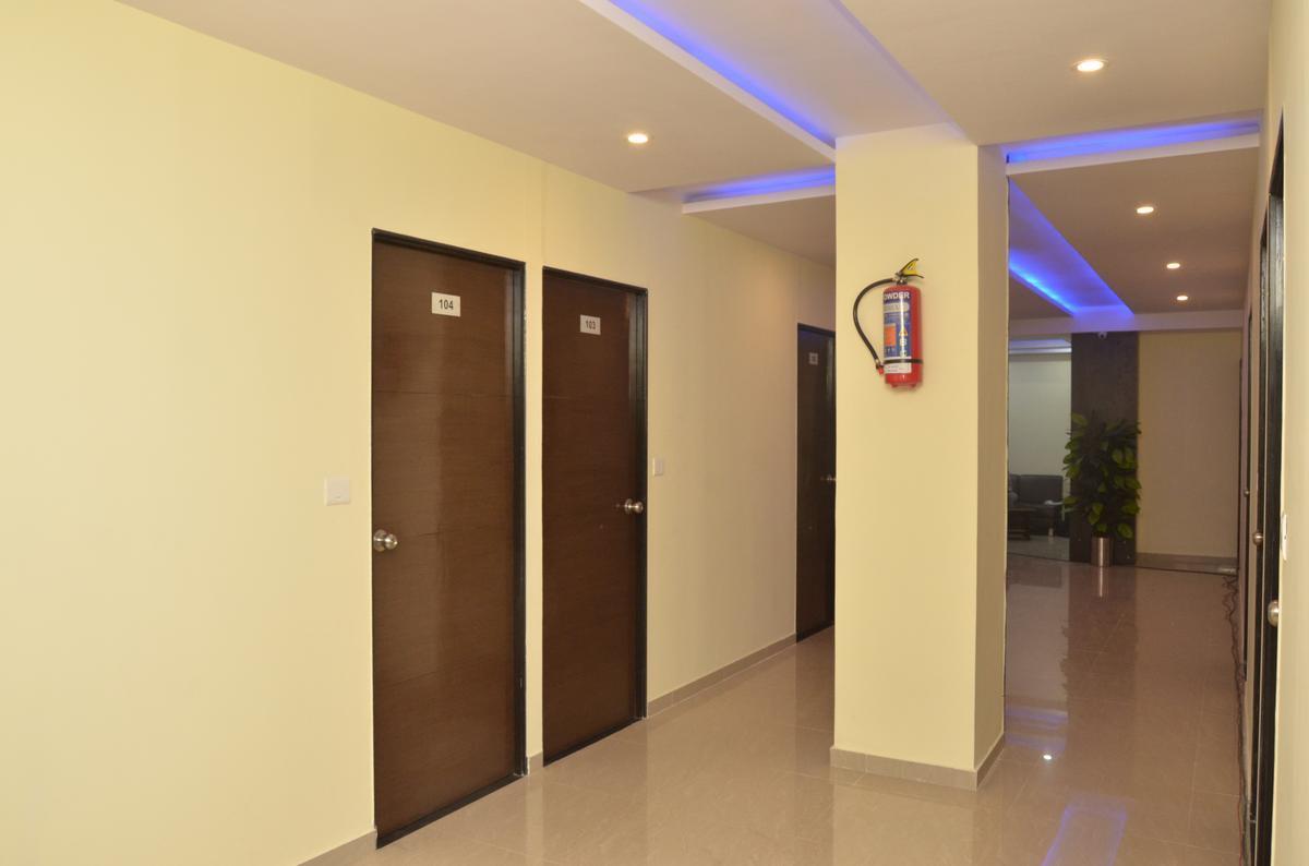 Hotel Ambience Sarkhej Екстер'єр фото